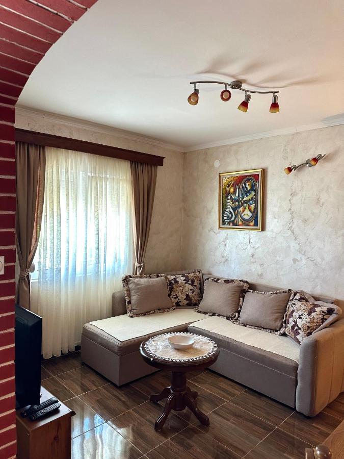 Albomi Apartment Kotor Luaran gambar