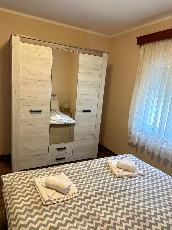 Albomi Apartment Kotor Luaran gambar