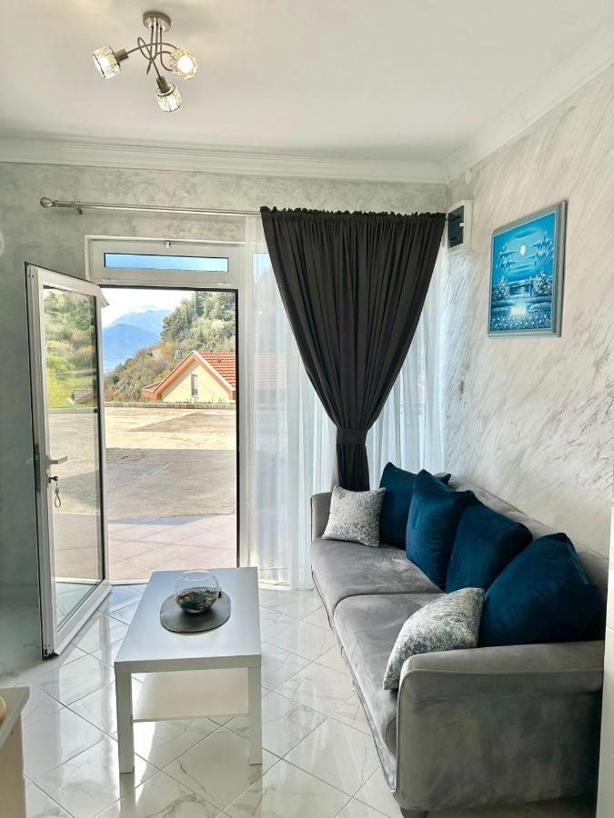 Albomi Apartment Kotor Luaran gambar