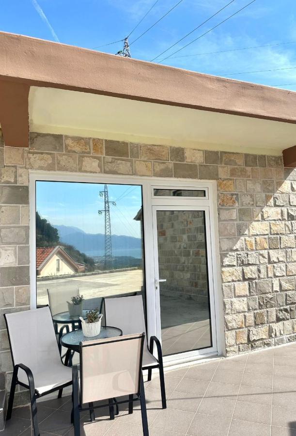 Albomi Apartment Kotor Luaran gambar